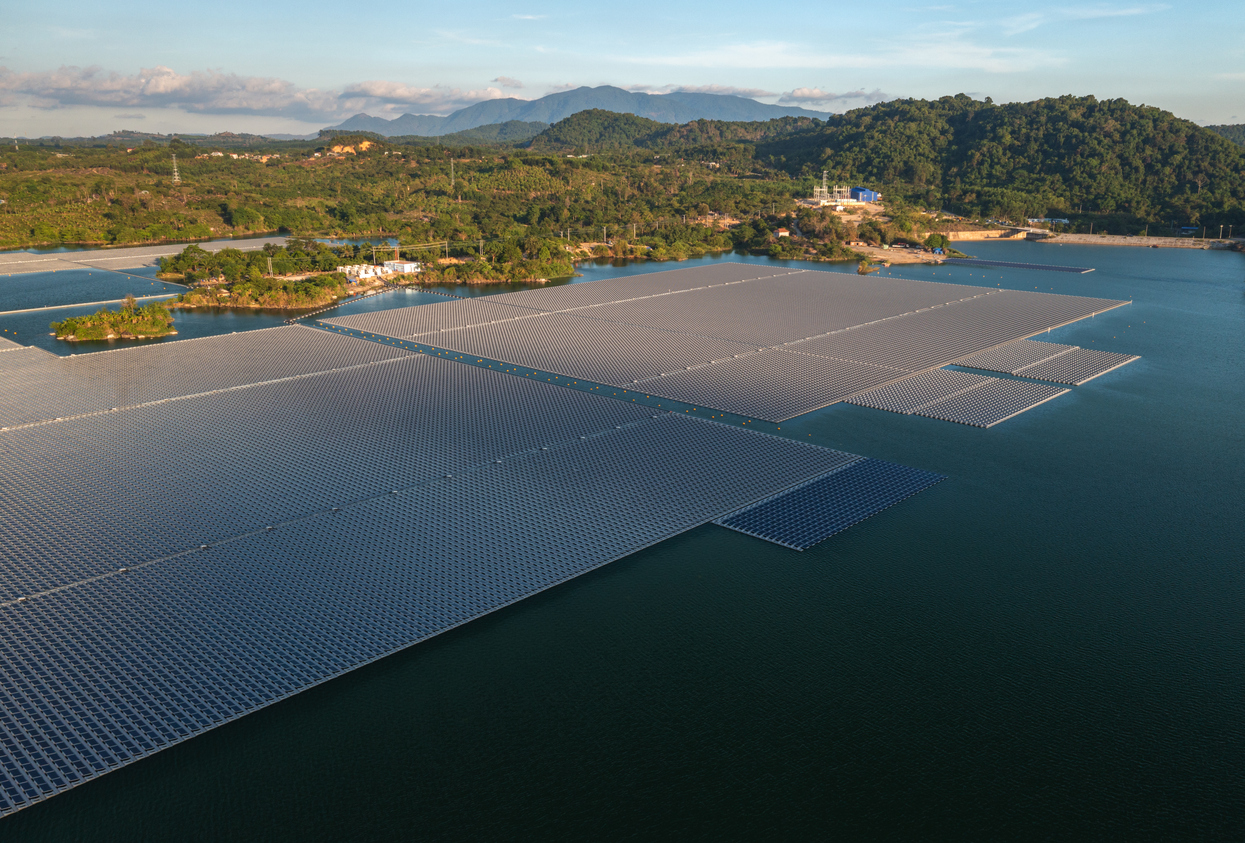 Floating Solar Farms: Energy Production With Global Reservoirs