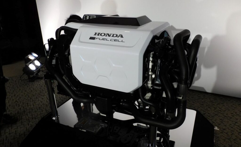 Next-generation hydrogen fuel cell system sold by Honda