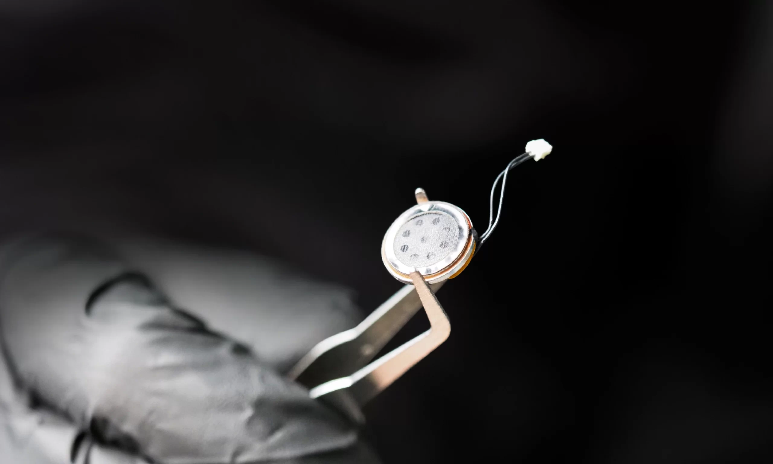 Hearing Contact Lenses A Discreet Innovation for Better Hearing