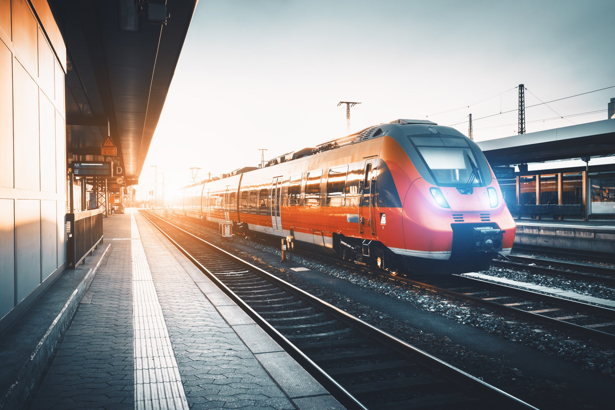 Competitive Intelligence & Ecosystem Assessment for Railway Smart Lighting Systems