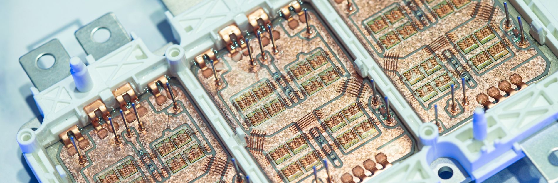 SiC-in-power-electronics-devices.webp